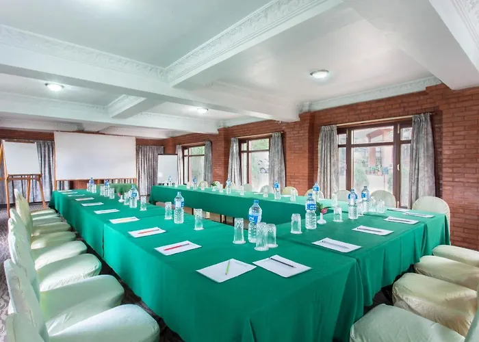 Resort Godavari Village 3*